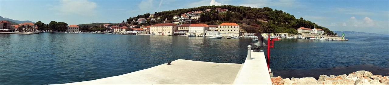 Apartments Skrivaneli Jelsa  Kültér fotó